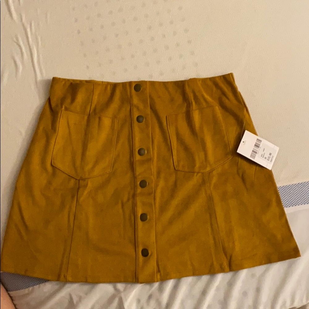 Mustard skirt
